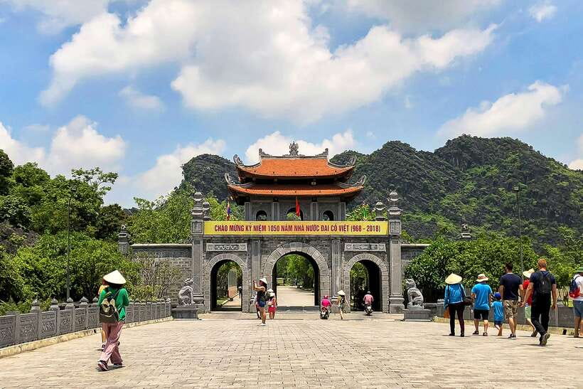 Hanoi/Ninh Binh: 1-Day Tam Coc/Trang An, Hoa Lu & Mua Caves - Key points at a glance