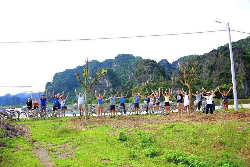 Hanoi/Ninh Binh: 1-Day Tam Coc/Trang An, Hoa Lu & Mua Caves - Cycling through Ninh Binh villages