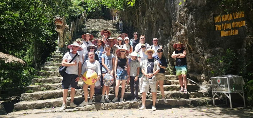 Hanoi: Ninh Binh, Bai Dinh/Hoa Lu, Trang An, & Mua Cave Tour - Guides make the schedule work