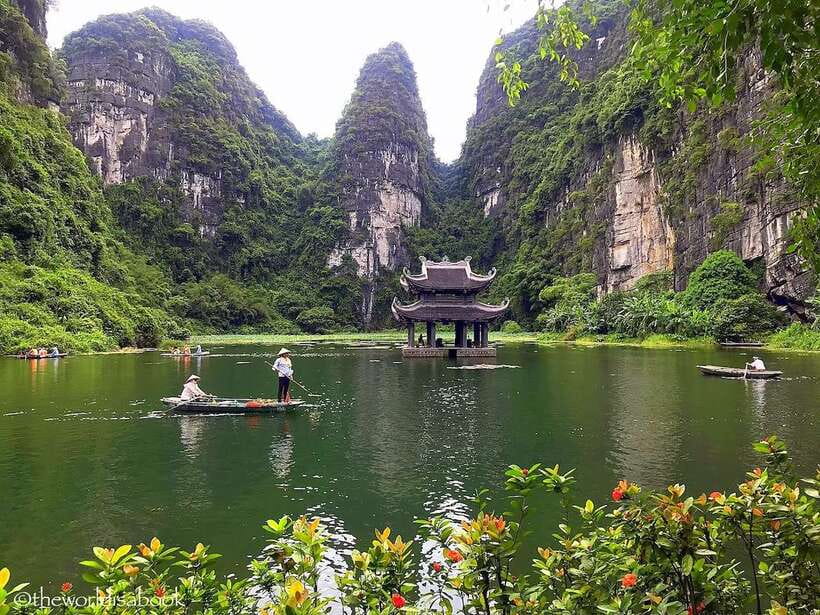 Hanoi: Ninh Binh, Bai Dinh/Hoa Lu, Trang An, & Mua Cave Tour - Choose between Bai Dinh Pagoda and Hoa Lu