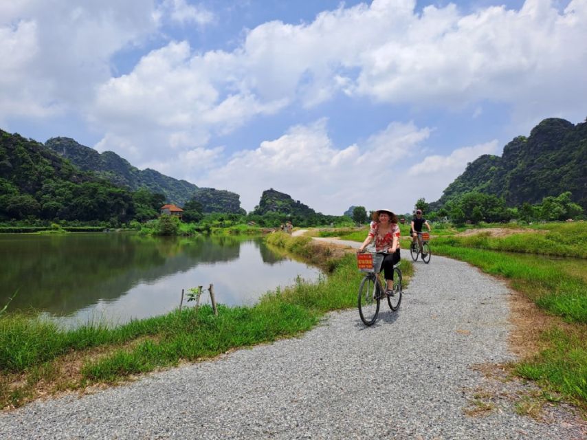 Hanoi: Ninh Binh, Hoa Lu, Tam Coc and Mua Cave Day Trip - Key points at a glance
