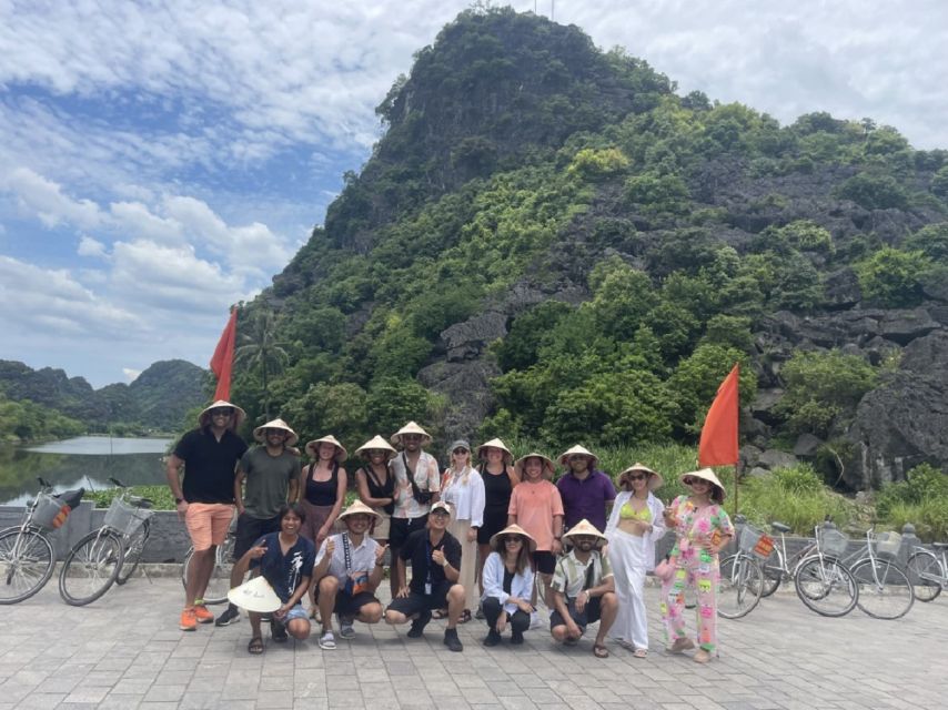 Hanoi: Ninh Binh, Hoa Lu, Tam Coc and Mua Cave Day Trip - Hoa Lu, Vietnam’s 10th-century capital