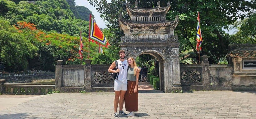 Hanoi: Ninh Binh- Hoa Lu - Trang An - Mua Cave - Best Seller - Lunch with goat meat and Vietnamese favorites