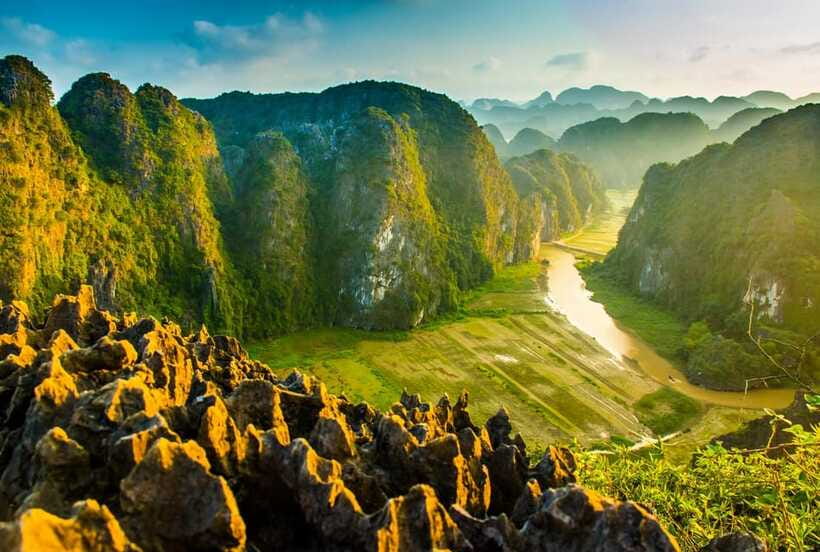 Hanoi: Ninh Binh, Trang An, Mua Cave and Bai Dinh Pagoda - Lunch in Tam Coc and a taste of Ninh Binh