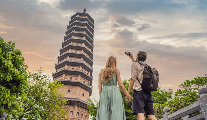 Hanoi: Ninh Binh, Trang An, Mua Cave and Bai Dinh Pagoda - Climbing Mua Cave for the Tam Coc view