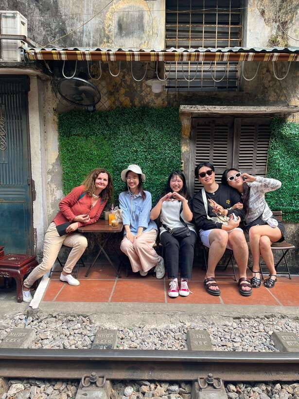Hanoi: Old Quarter Street Food Tour with 12+ Tastings - How much food will you actually get?