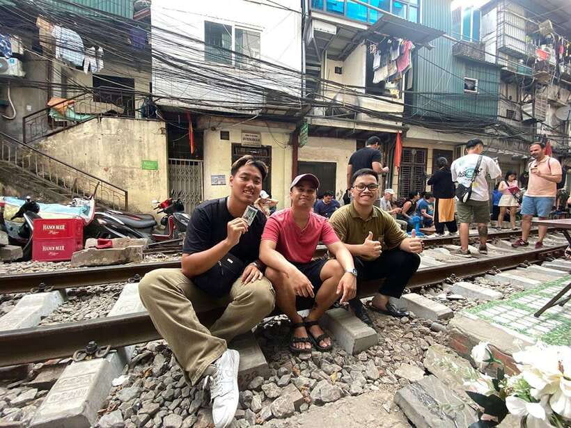 Hanoi: Old Quarter Street Food Tour with 12+ Tastings - Small details that improve the outing
