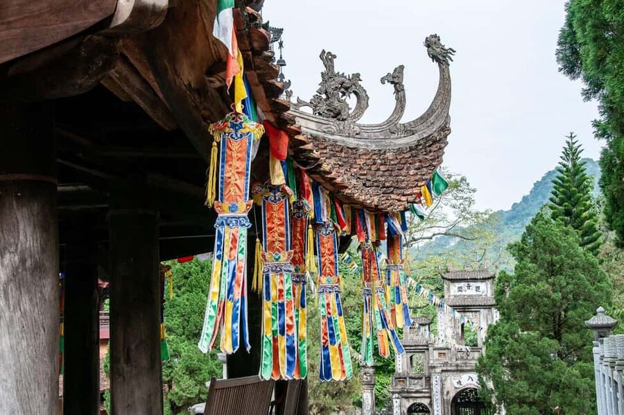 Hanoi: Perfume Pagoda - Yen Stream Boat Ride, Lunch & Cave - The early Hanoi pickup and ride south