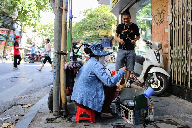 Hanoi Secret Coffee tour - From traditional cups to modern Vietnamese pour-over