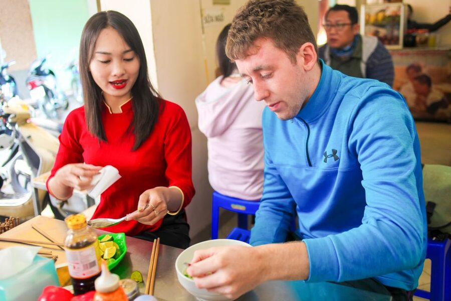 Hanoi: Small-Group Street Food Walking Tour - What $15 really buys you