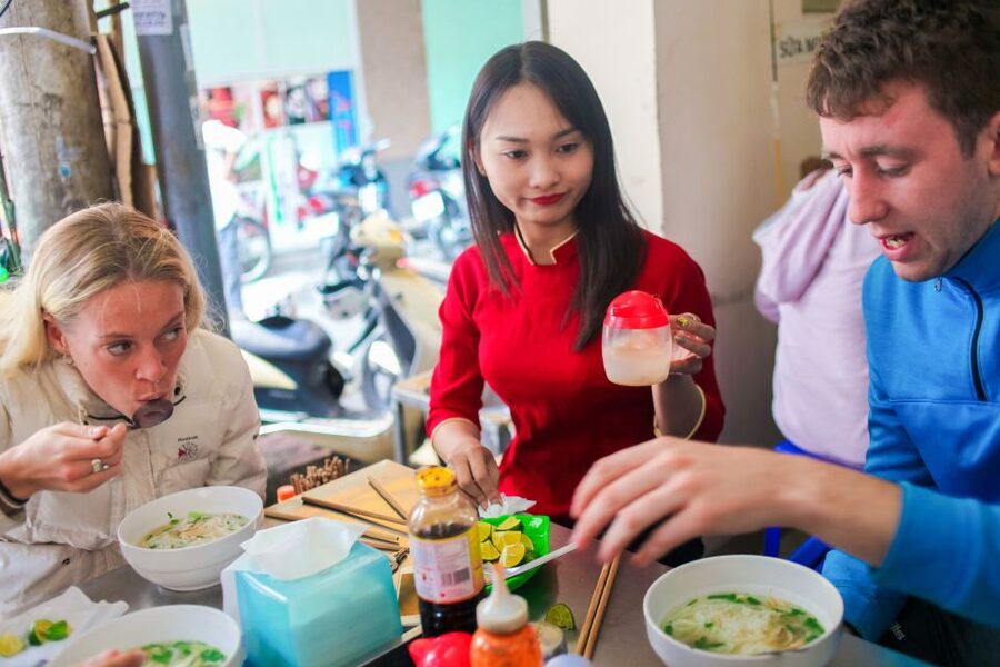 Hanoi: Small-Group Street Food Walking Tour - Banh mi and the pleasure of a simple sandwich