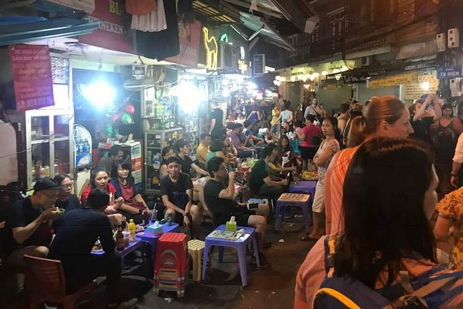 Hanoi street food tour (small group) - Banh mi with a French-Vietnamese link