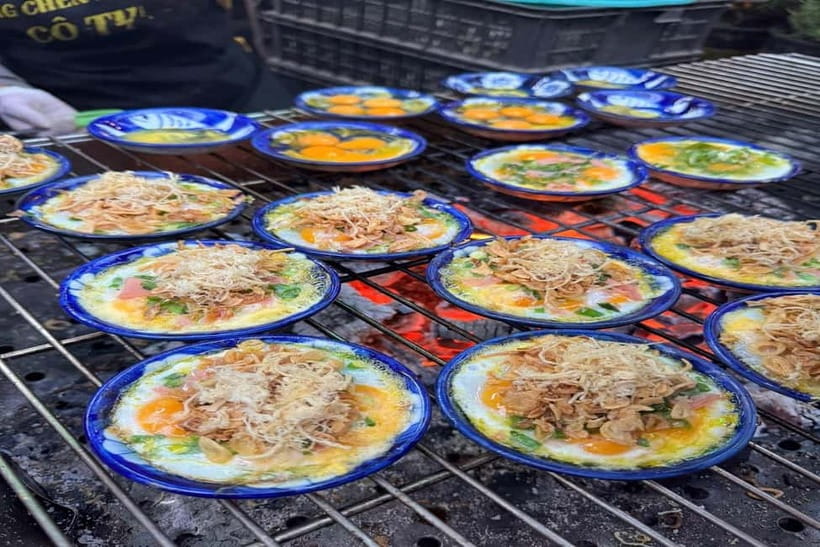 Hanoi: Street Food Tour with Train Street & Hidden Alleyways - What the guides add to the experience