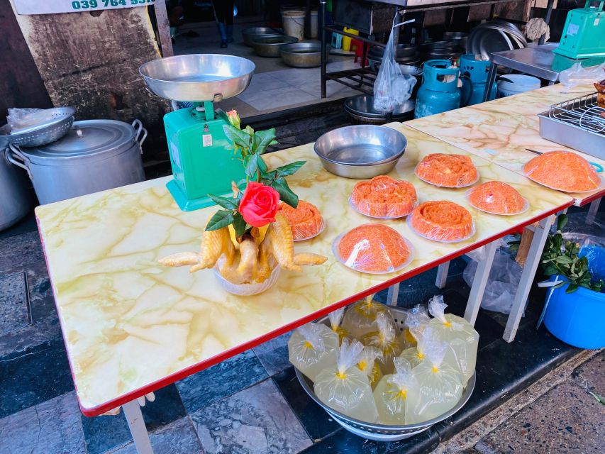 Hanoi: Vegan Street Food & Stories - Tiên Hạ Phất Lộc Temple and the Old Quarter’s quieter details