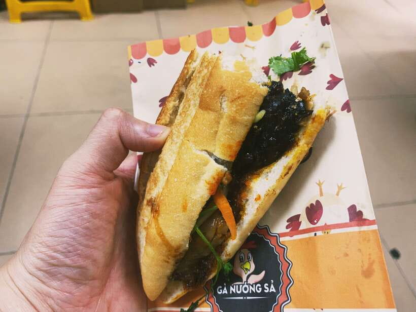 Hanoi: Vietnamese Street Food Tour with Egg Coffee - The guides make or break the experience