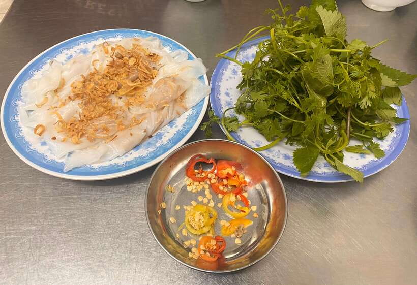 Hanoi: Vietnamese Street Food Tour with Egg Coffee - Is $24 a fair price?