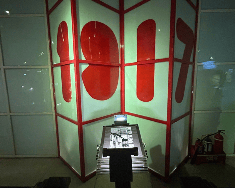 Hanoi: War Site Museums Tour - Seeing the B-52 wreck at Huu Tiep Lake