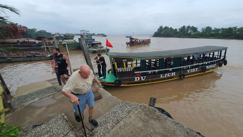 HCM: Mekong Delta Islands Boat & Tuk-Tuk Tour with Tastings - Tropical fruit and southern Vietnamese folk music