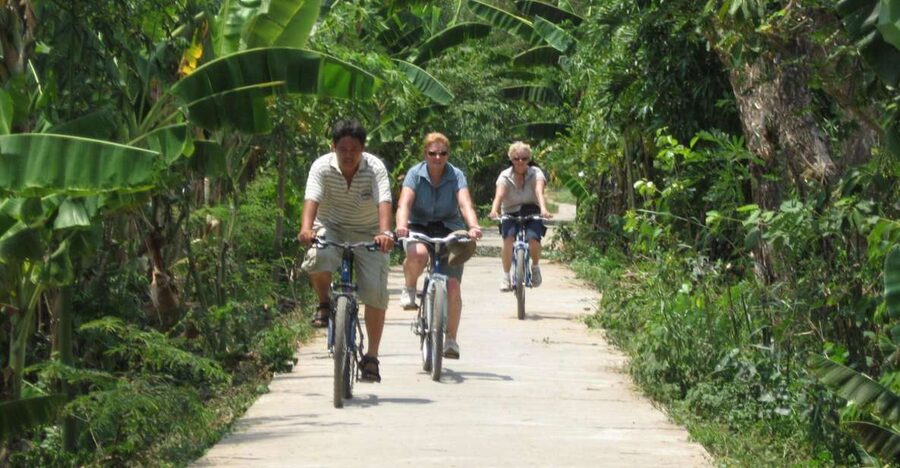 HCM: Mekong Delta, My Tho & Ben Tre Coconut Village - My Tho and the first Mekong boat ride