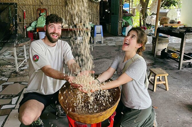 HCMC: Can Tho Floating Market - Son Islet 1-Day Mekong Delta Tour - Cai Rang Floating Market by boat