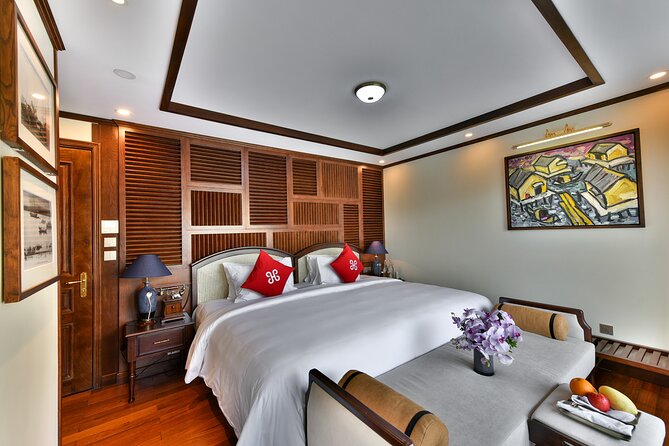 Heritage Binh Chuan 2 Days 1 Night discovery in Lan Ha Bay - Dark and Bright Cave by bamboo boat