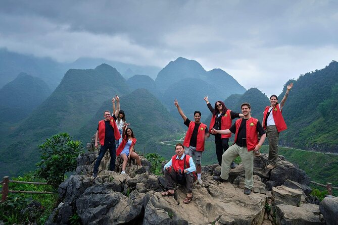 High Quality Motorcycle Dirt Bike 3 Days Tour + Private Room - Day 2: Ma Pi Leng Pass and the Nho Que River