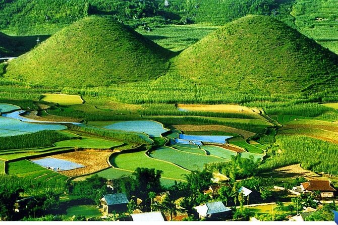High Quality Small Group Ha Giang Loop Car Tour 2 Days 2 Nights - Ma Pi Leng Pass and the Nho Que River