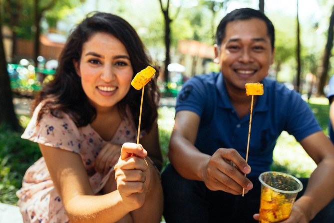 Highlights & Hidden Gems With Locals: Best of Ho Chi Minh City Private Tour - Independence Palace and the moment of 1975