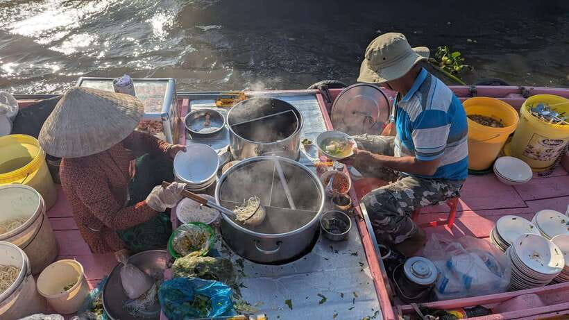 Ho Chi Minh: 1-Day Mekong Delta Tour-Floating Market & Islet - Leaving Ho Chi Minh City before sunrise
