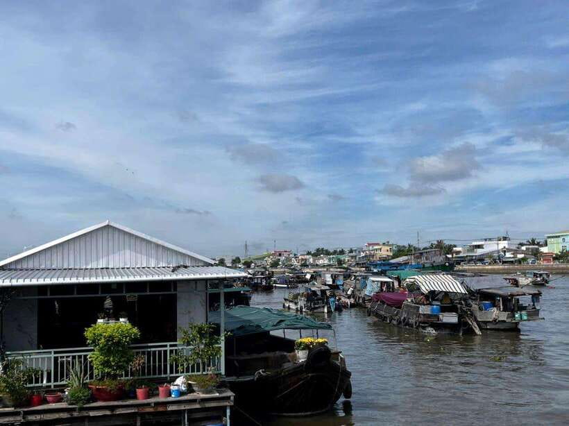 Ho Chi Minh: 1-Day Mekong Delta Tour-Floating Market & Islet - The guides make a real difference