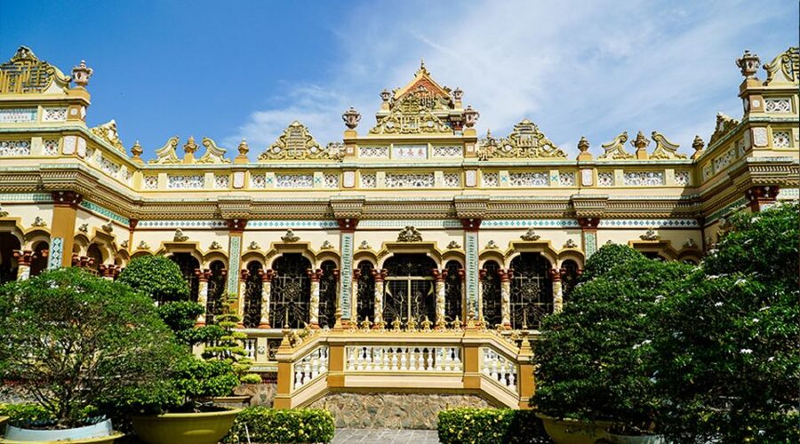 Ho Chi Minh City: Discover Mekong Delta & Coconut Village - Lunch with vegan options