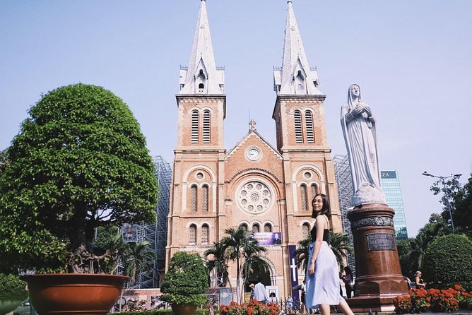 ️ Ho Chi Minh City Instagram Tour: Hidden Gems (Private & All-Inclusive) - Minh Dang Quang Pagoda brings a quieter change of pace