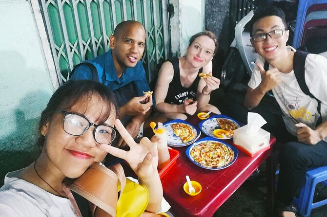 Ho Chi Minh City private walking tours with young local volunteers - Why a student guide can change your first day in Saigon