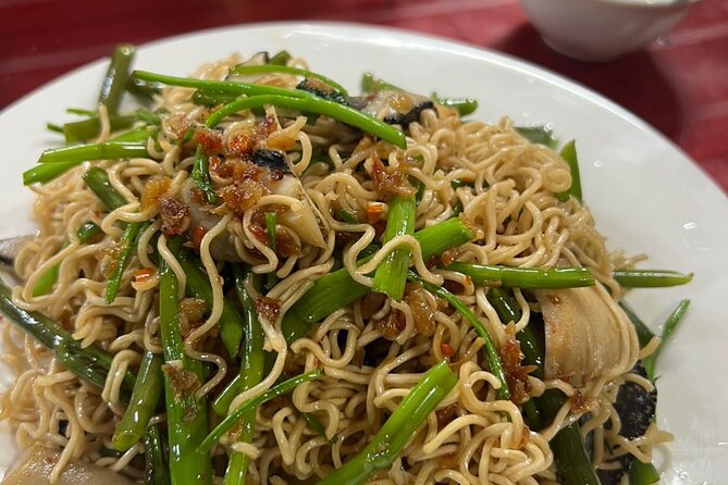 Ho Chi Minh City Sightseeing & Street Food Tasting Experience - Ho Thi Ky Food and Flower Market in District 10