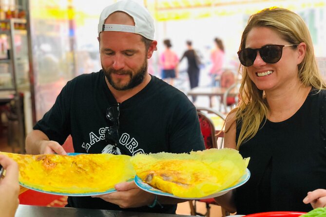 Ho Chi Minh City Street Food Tour & Sightseeing By Motorbike - Bánh mì and a final sweet course