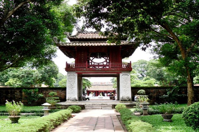 Ho Chi Minh Complex & Temple of Literature Tour (half day) - Starting at Ba Dinh Square and the mausoleum