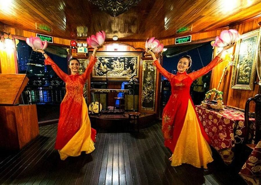 Ho Chi Minh: Private City Tour and Dinner Cruise with Buffet - Final call: a smart first-night combination