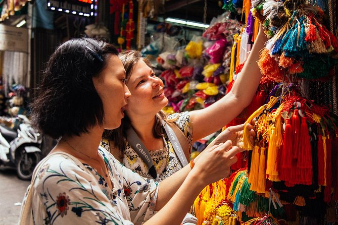 Ho Chi Minh: PRIVATE Off the Beaten Track Tour with a Local - The guide makes or breaks the experience