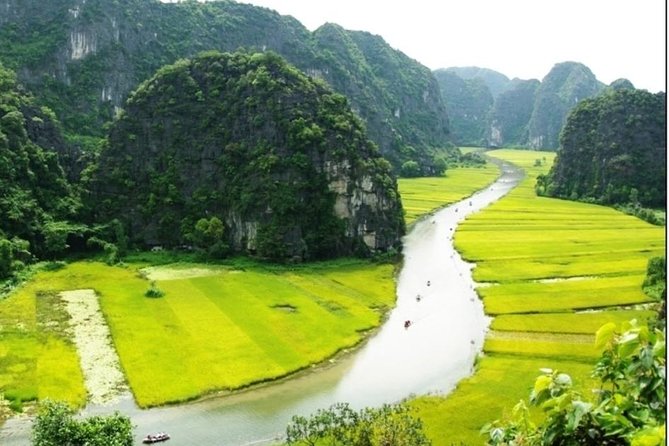 Hoa Lu Tam Coc Day Tours - A 30 to 40-minute ride through village country