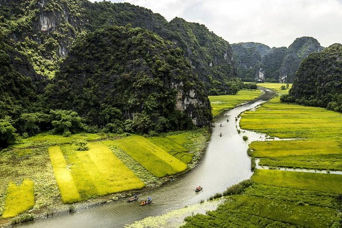 Hoa Lu Tam Coc Full-Day DELUXE Tour Including BUFFET LUNCH & River Boat Ride - The Hanoi to Ninh Binh transfer