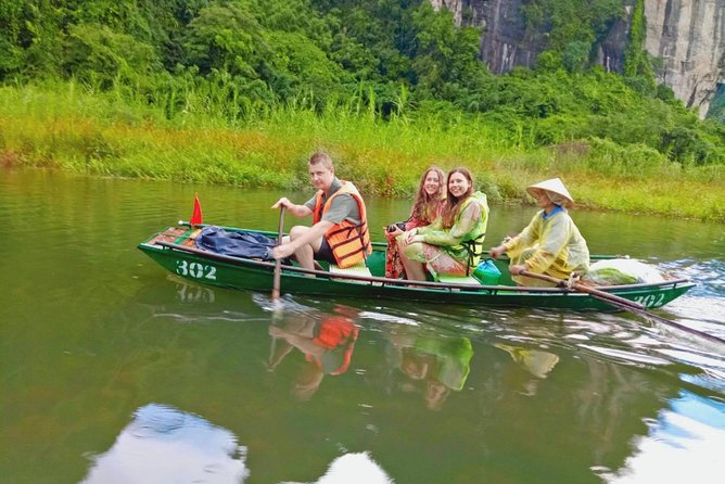 Hoa Lư Tam Coc & Mua Cave full day Including Buffets Lunch - Why Tam Coc makes this Hanoi day trip worthwhile