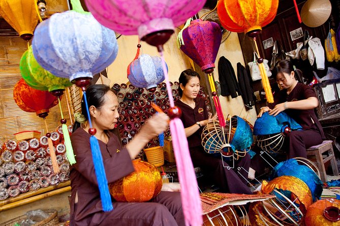 Hoi An Ancient Town And Countryside Tour Full Day - Lunch, a foot massage, and a change of pace