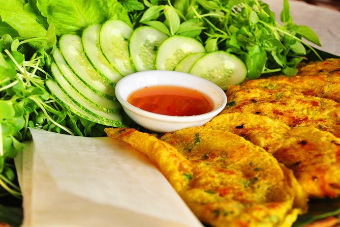 Hoi An Ancient Town And Countryside Tour Full Day - Cooking banh khoai with a local family