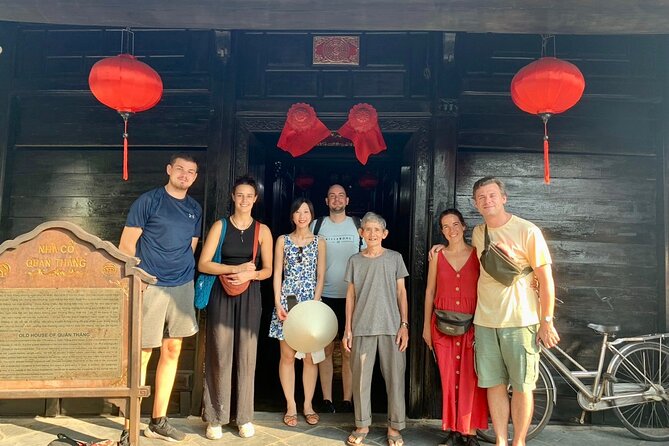 Hoi An Ancient Town Walking Tour with a Local - Cantonese detail at the Assembly Hall