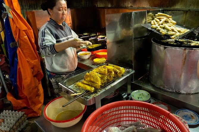 Hoi An at Sunset: Authentic Local Street Food Tour - Why Hoi An food is best explored on foot