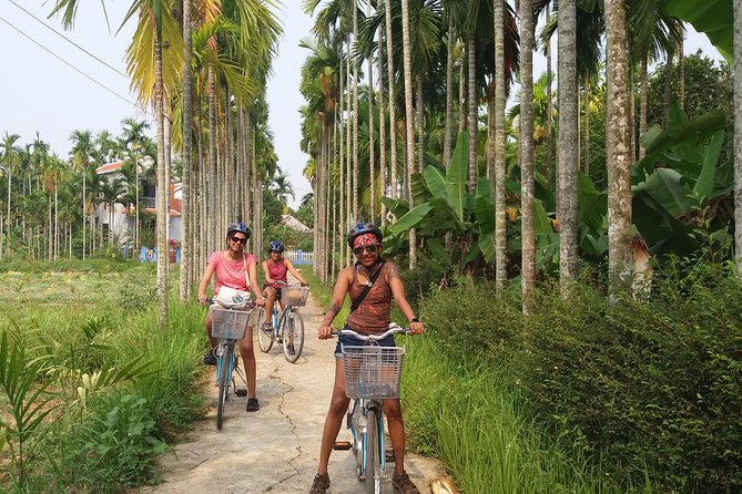 HOI AN Biking River Islands, Villages, Local Crafts PRIVATE TOUR - Weaving Reed Mats in Duy Vinh