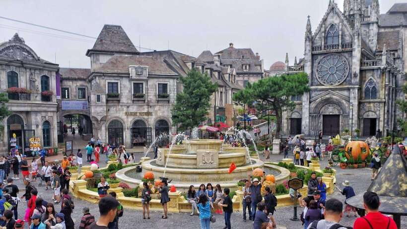 Hoi An / Da Nang to Ba Na Hills Day Trip with Golden Bridge - Leaving Hoi An or Da Nang by van
