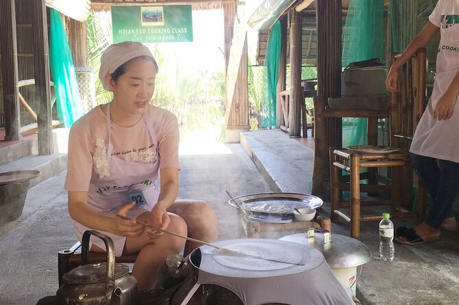 Hoi An Eco Cooking Class With Kien Nguyen Cooking - Cam Thanh by round bamboo boat