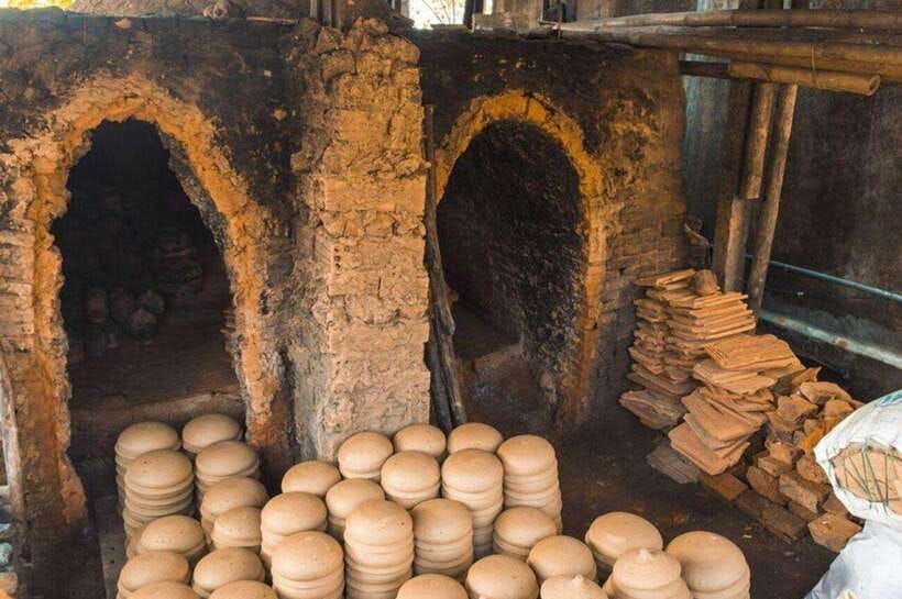 Hoi An: Experience Pottery Making With Local Craftsmen - At the wheel, your first clay takes shape