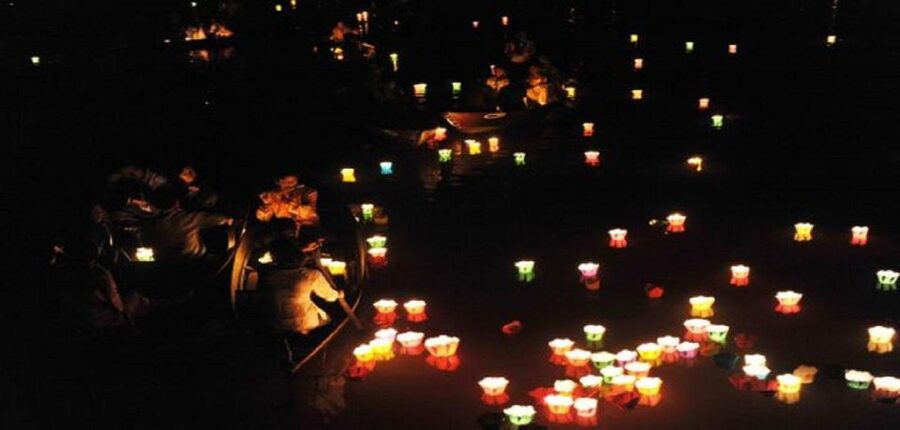 Hoi An : Hoai River Boat Trip by Night and Floating Lantern - Key points at a glance
